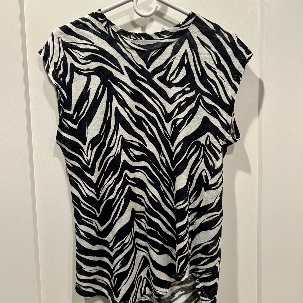 IRO Black and White Graphic Cap Sleeve Tee